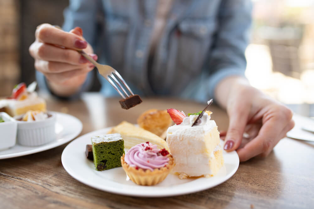 Schlafmangel: Emotionales Essen nach Schlafmangel